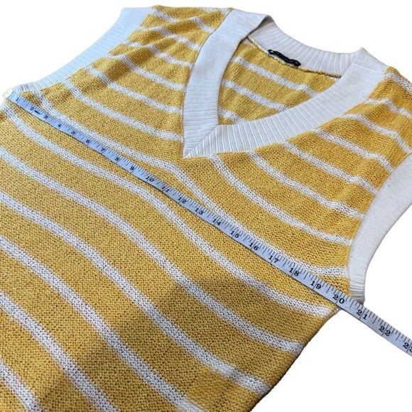Zara Women’s V-Neck Striped Oversized Knitted Vest Yellow, Size Small - Picture 12 of 13